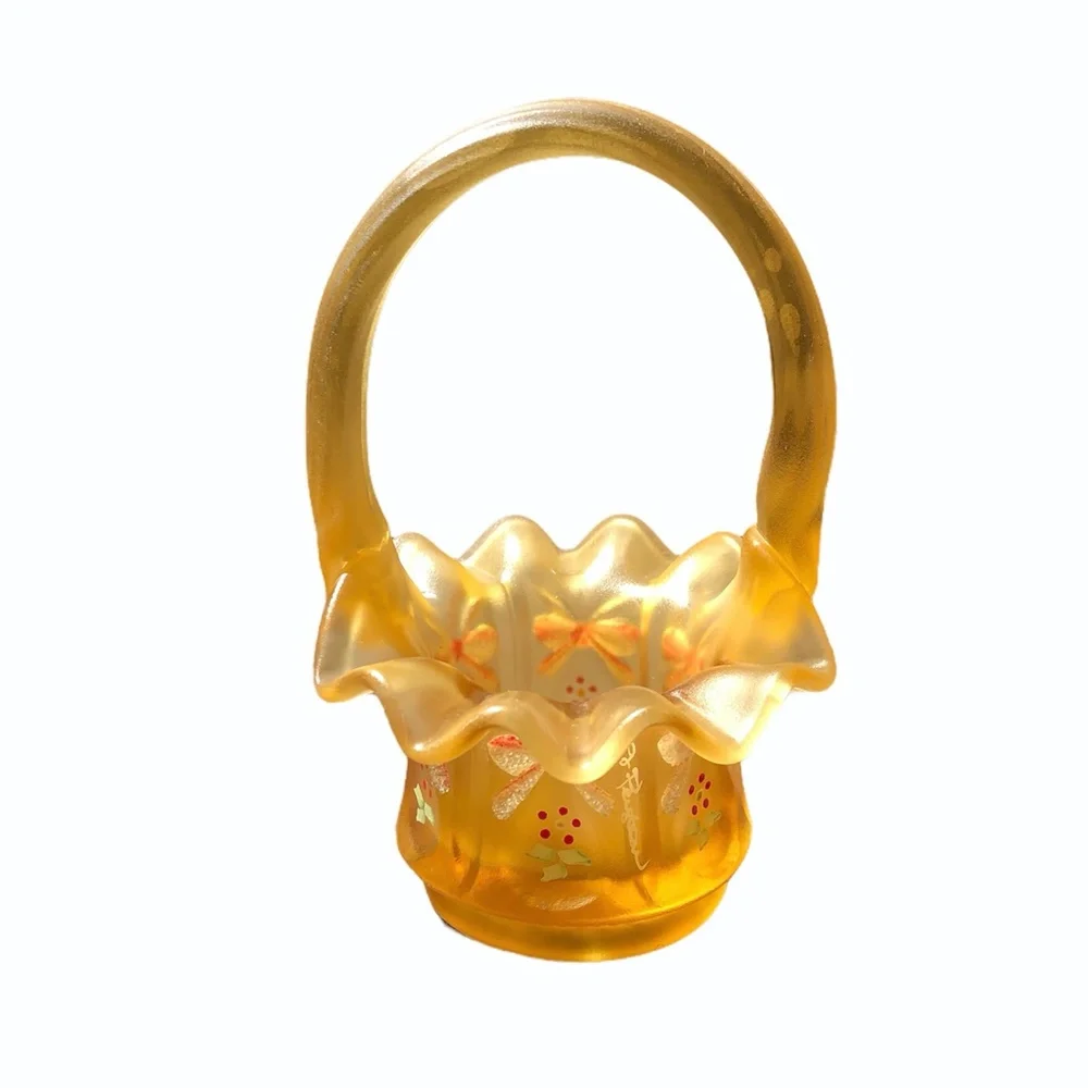 VINTAGE FENTON AMBER GLASS CHRISTMAS BOWS & HOLLY MINI BASKET